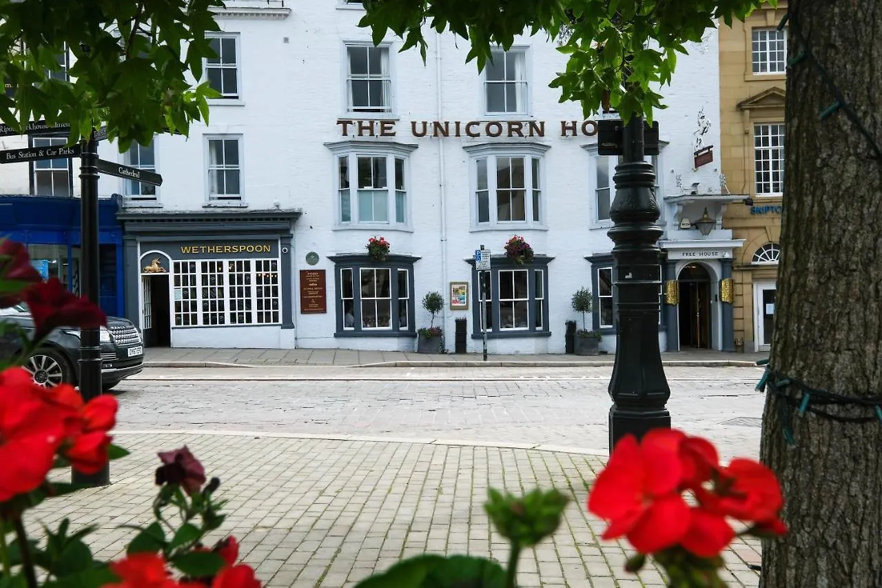 The Unicorn Hotel Wetherspoon リポン