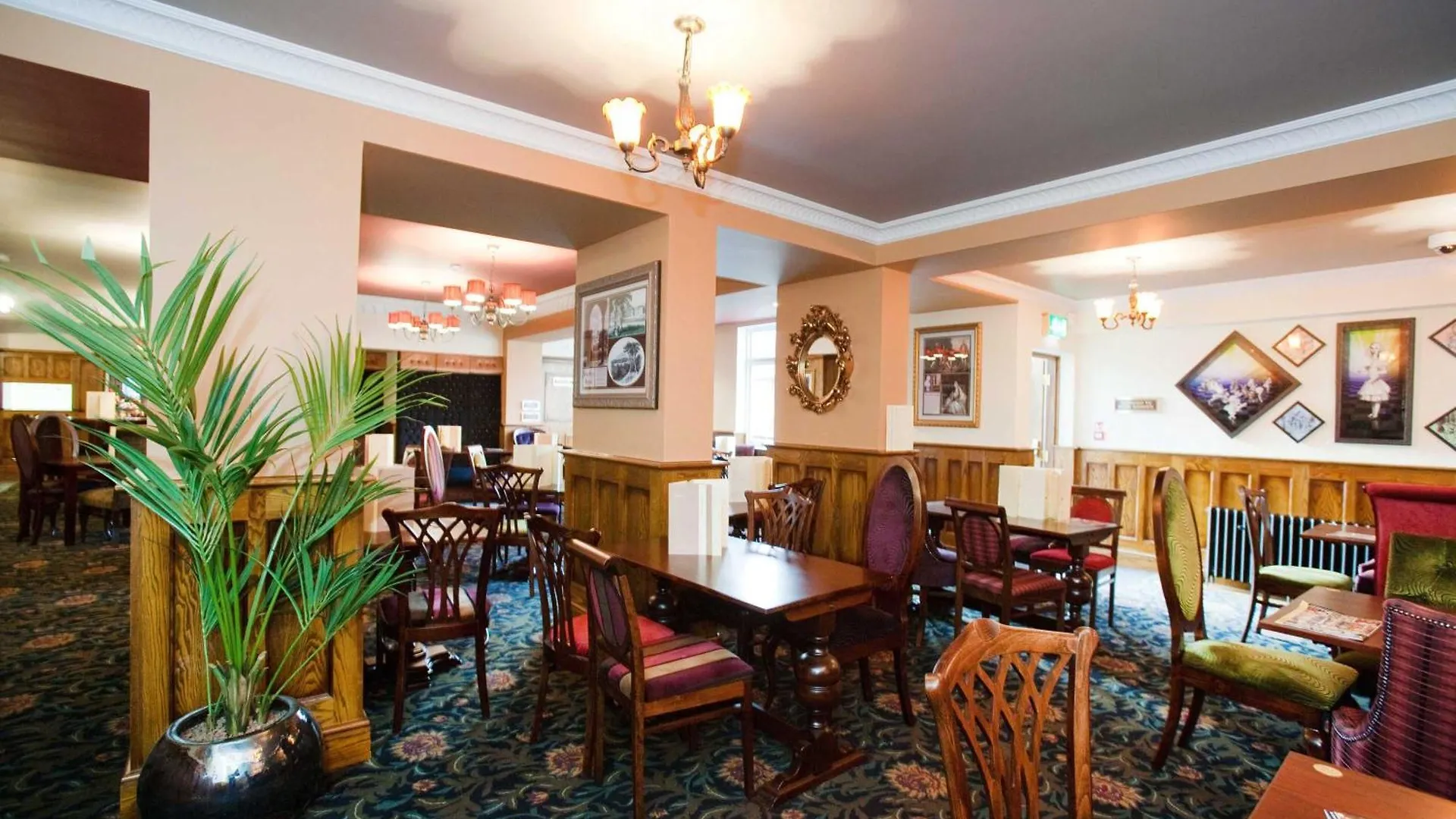 **  The Unicorn Hotel Wetherspoon Ripon Wielka Brytania